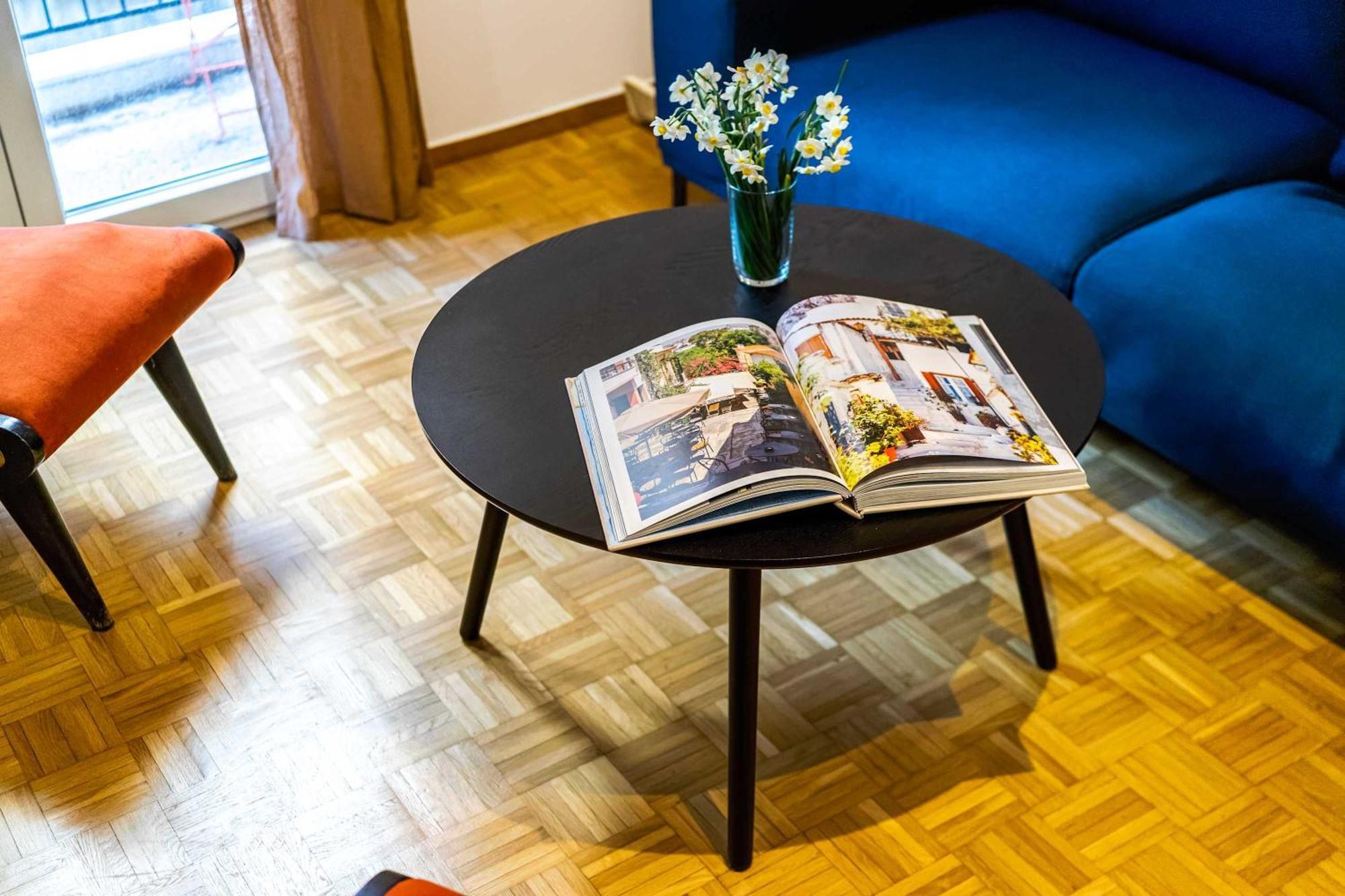 O&O Group - Eclectic Chic Thissio Apartment Афины Экстерьер фото
