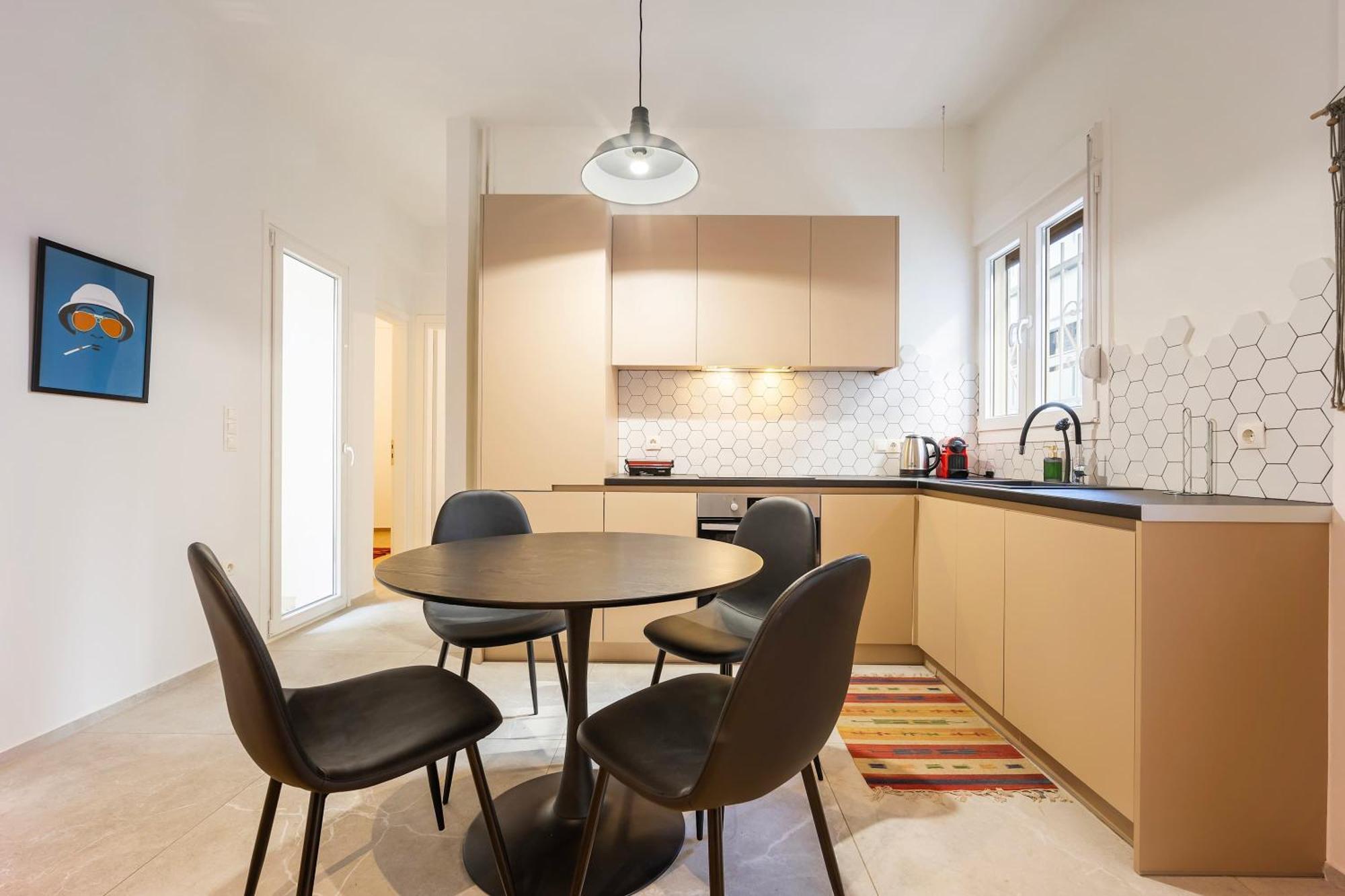 O&O Group - Eclectic Chic Thissio Apartment Афины Экстерьер фото